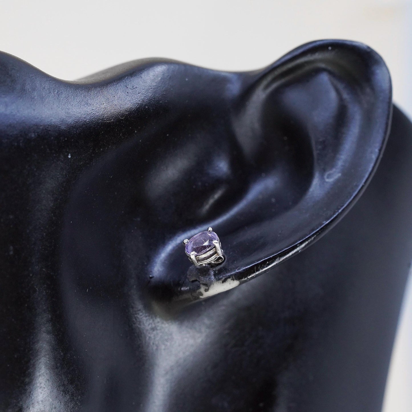 6mm, Vintage sterling silver earrings, 925 studs with oval amethyst