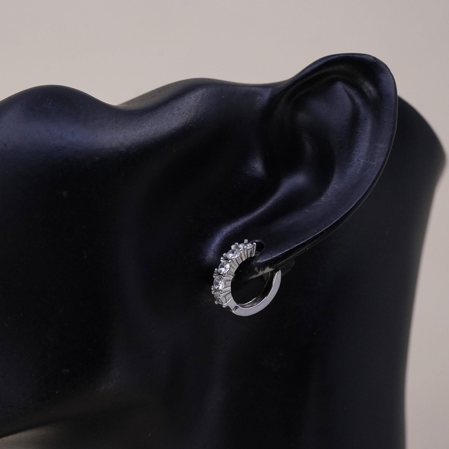 0.5", Vintage sterling silver loop single earring, fashion minimalist hoop cz