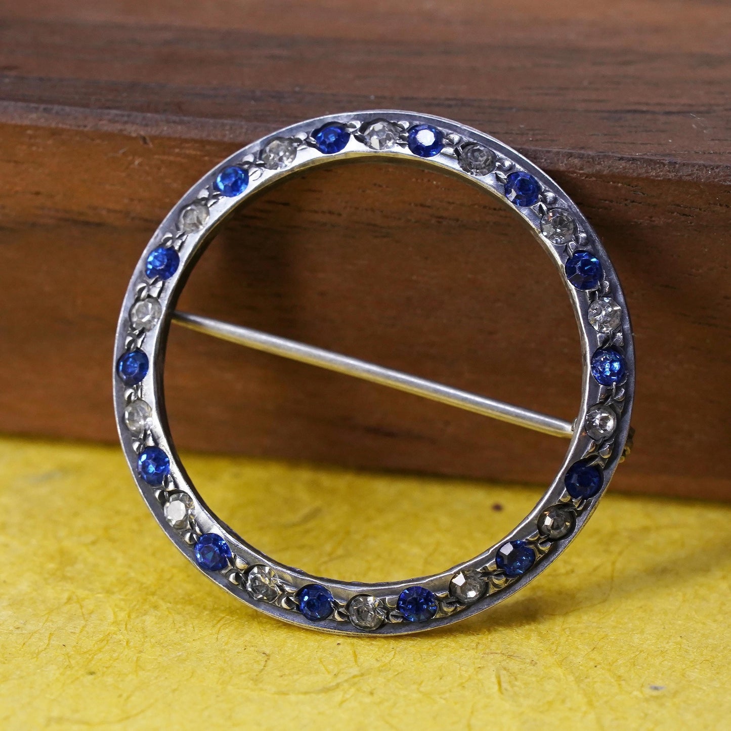 Vintage sterling 925 silver handmade circle brooch with crystal