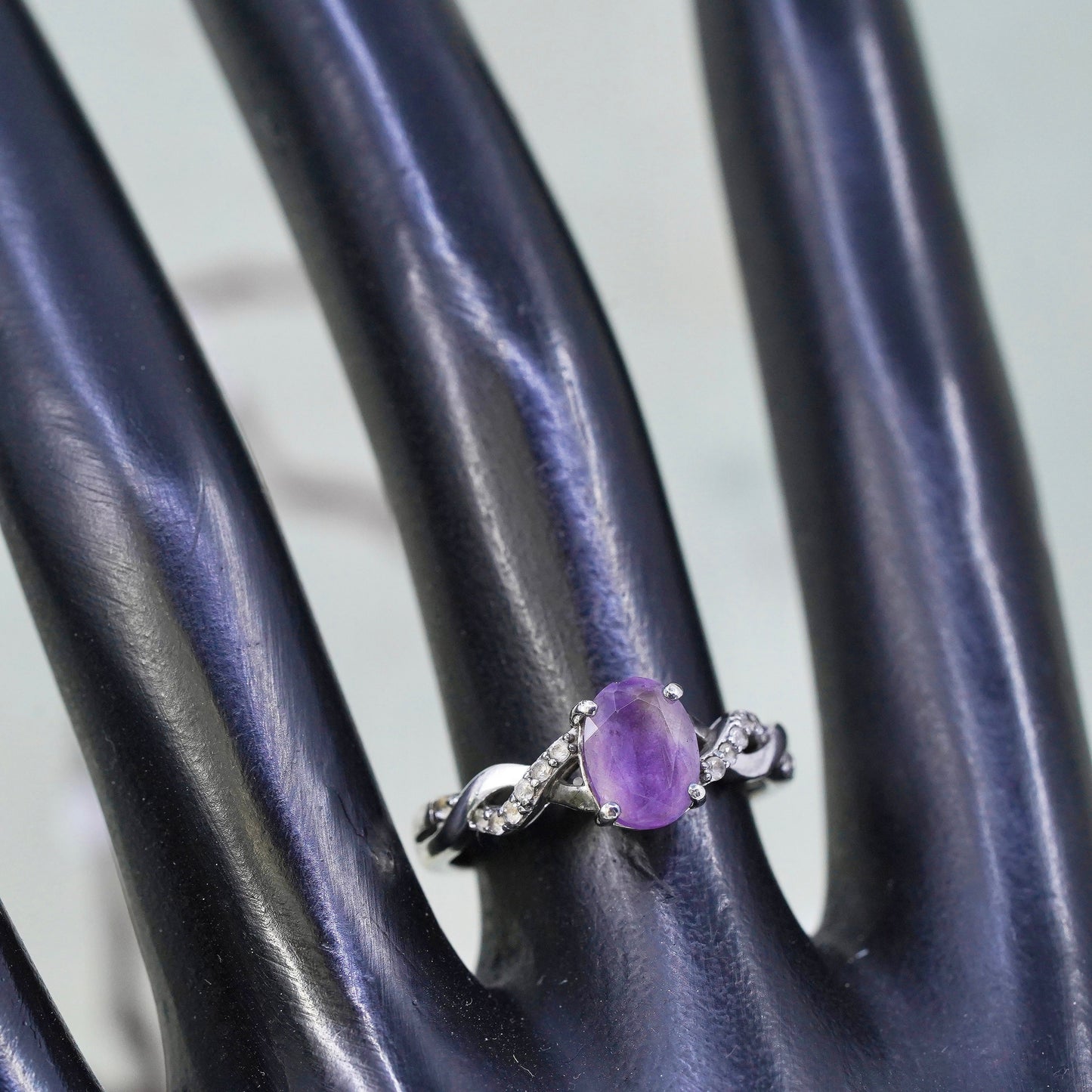 Size 7.5, vintage Sterling 925 silver handmade ring with amethyst and cz