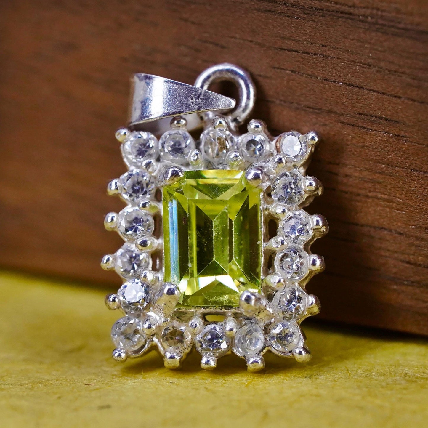 Vintage Sterling 925 silver charm pendant with square peridot