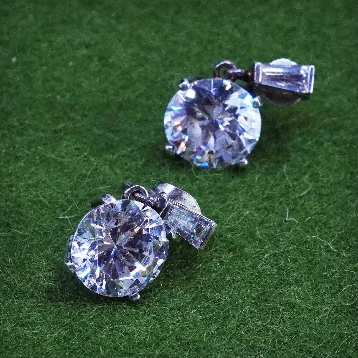 Vintage sterling silver 925 earrings with round CZ