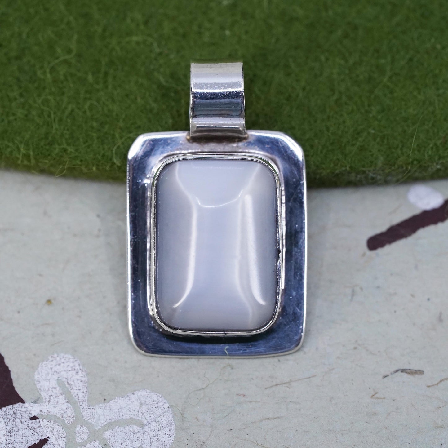 Vintage Mexican sterling 925 silver handmade pendant with white cats eye