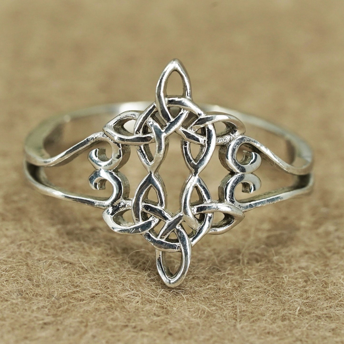 Size 9, vintage Sterling 925 silver handmade filigree ring