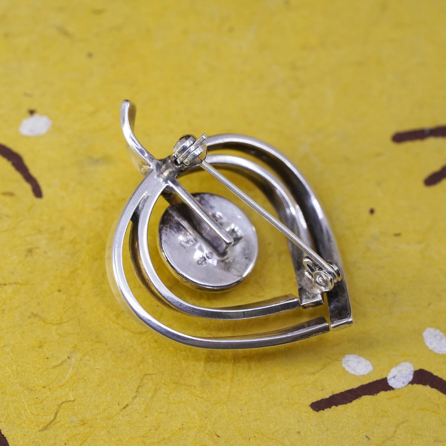 Vintage handmade sterling 925 silver leaf shaped brooch with golden tiger eye