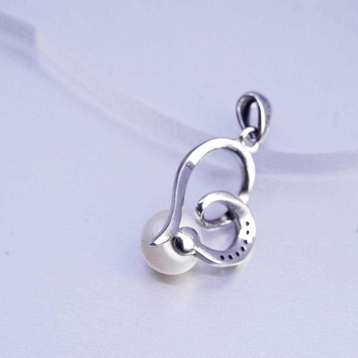 Vintage sterling 925 silver handmade pendant with freshwater pearl and cz