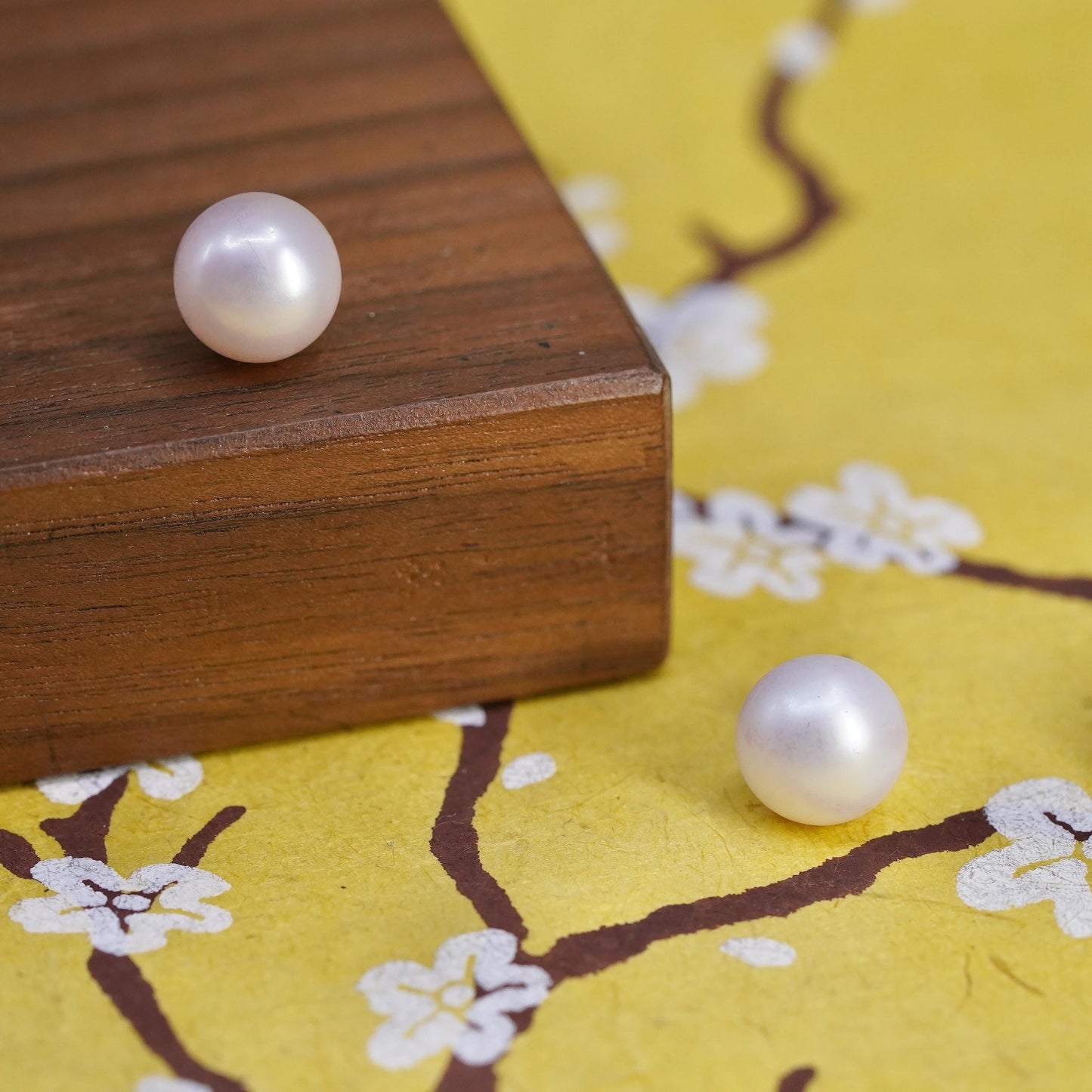 10mm, Vintage 925 Sterling silver handmade studs earrings white pearl