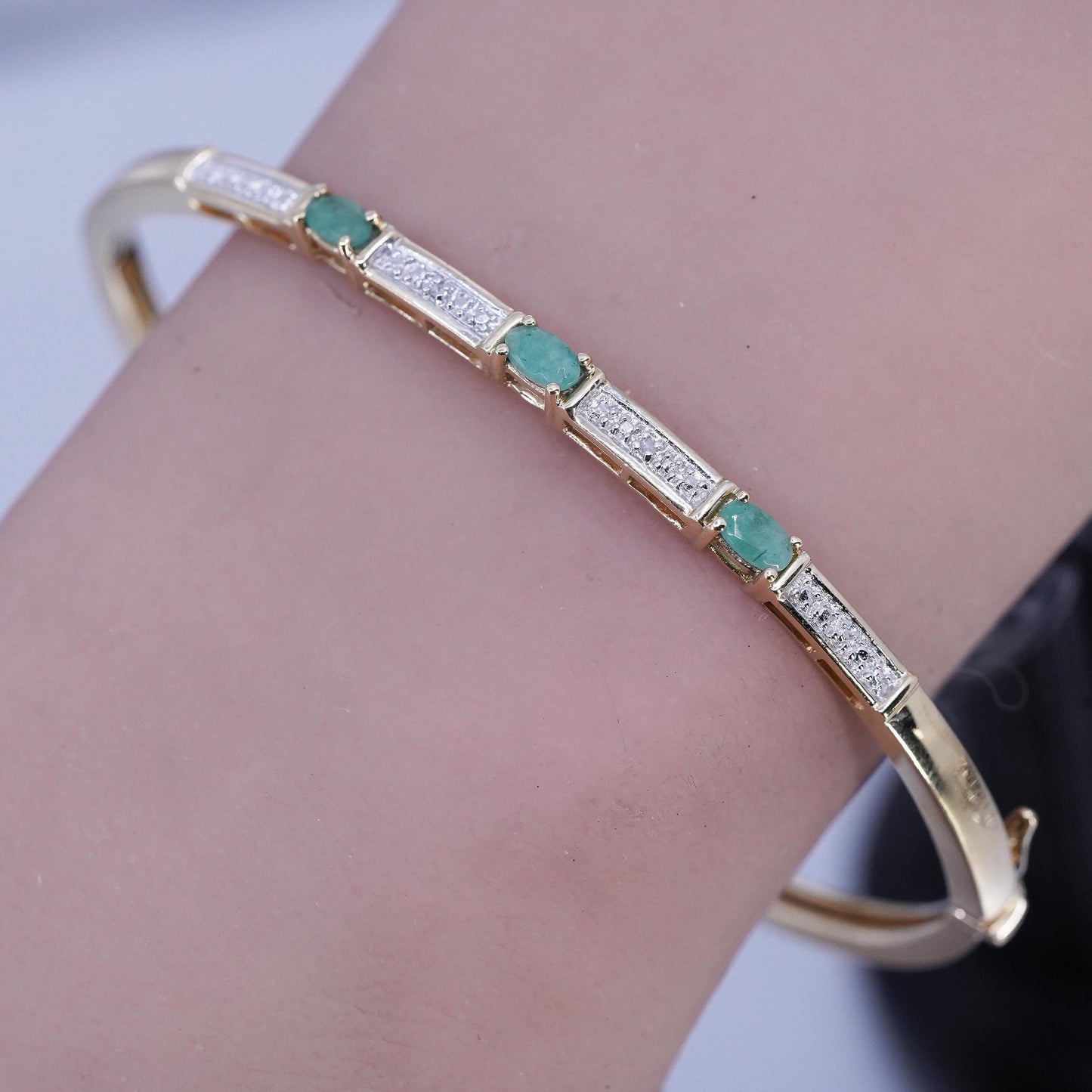 7", vermeil gold over Sterling 925 silver bracelet, hinged bangle jade diamond