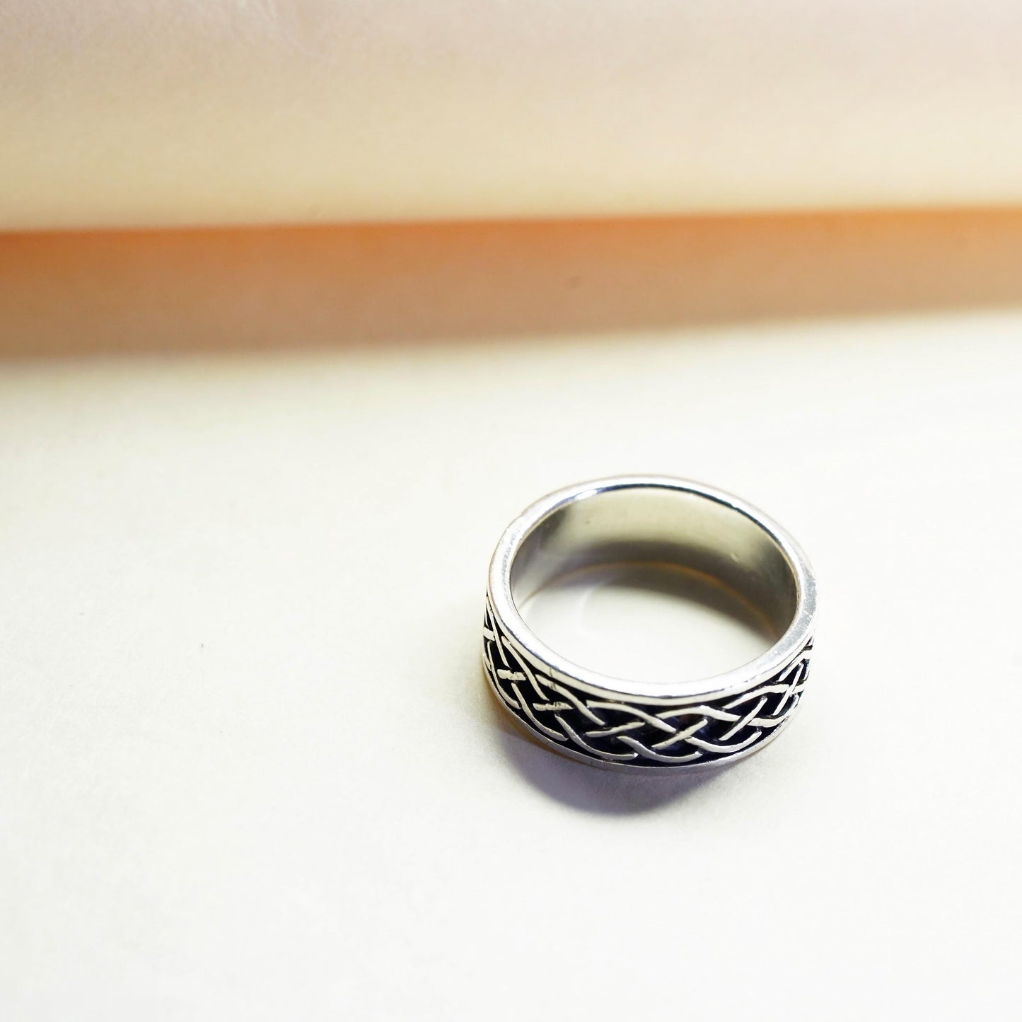 Size 8, VTG Irish Celtic knot relief sterling silver ring, 925 stackable band