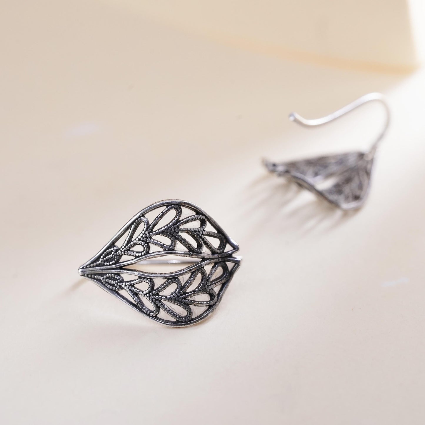 Vintage handmade sterling 925 silver filigree leaf earrings