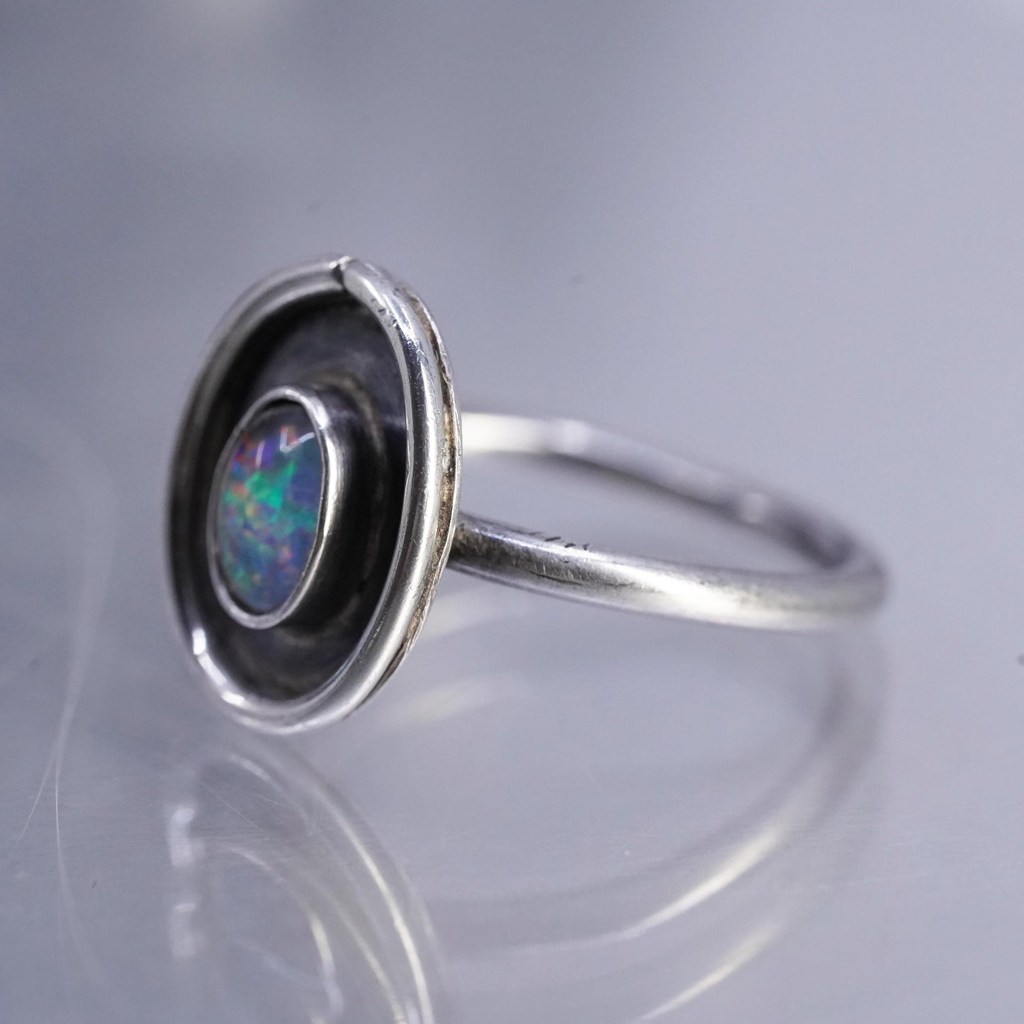 Size 9, vintage southwestern Sterling 925 silver handmade wrap ring with opal