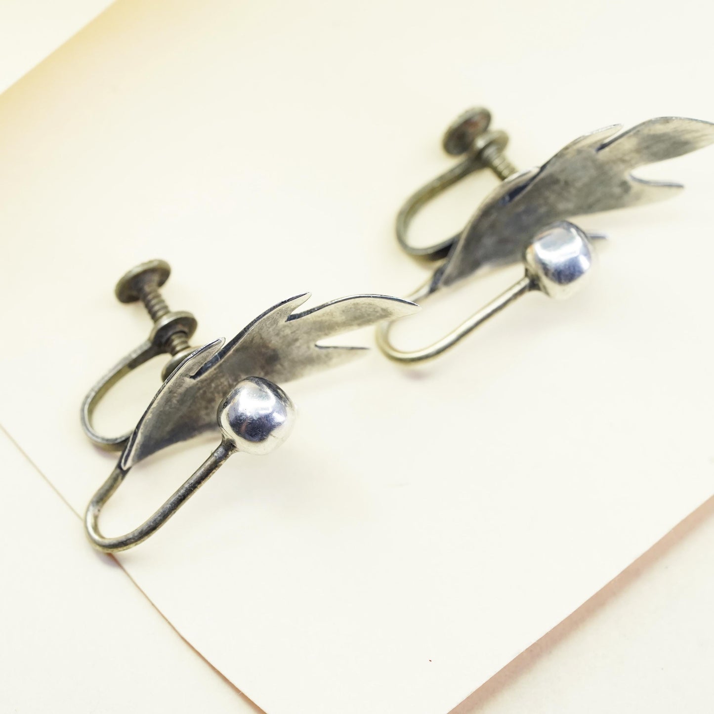 Vintage Taxco Mexican Sterling silver earrings, 925 screw back leaf earrings
