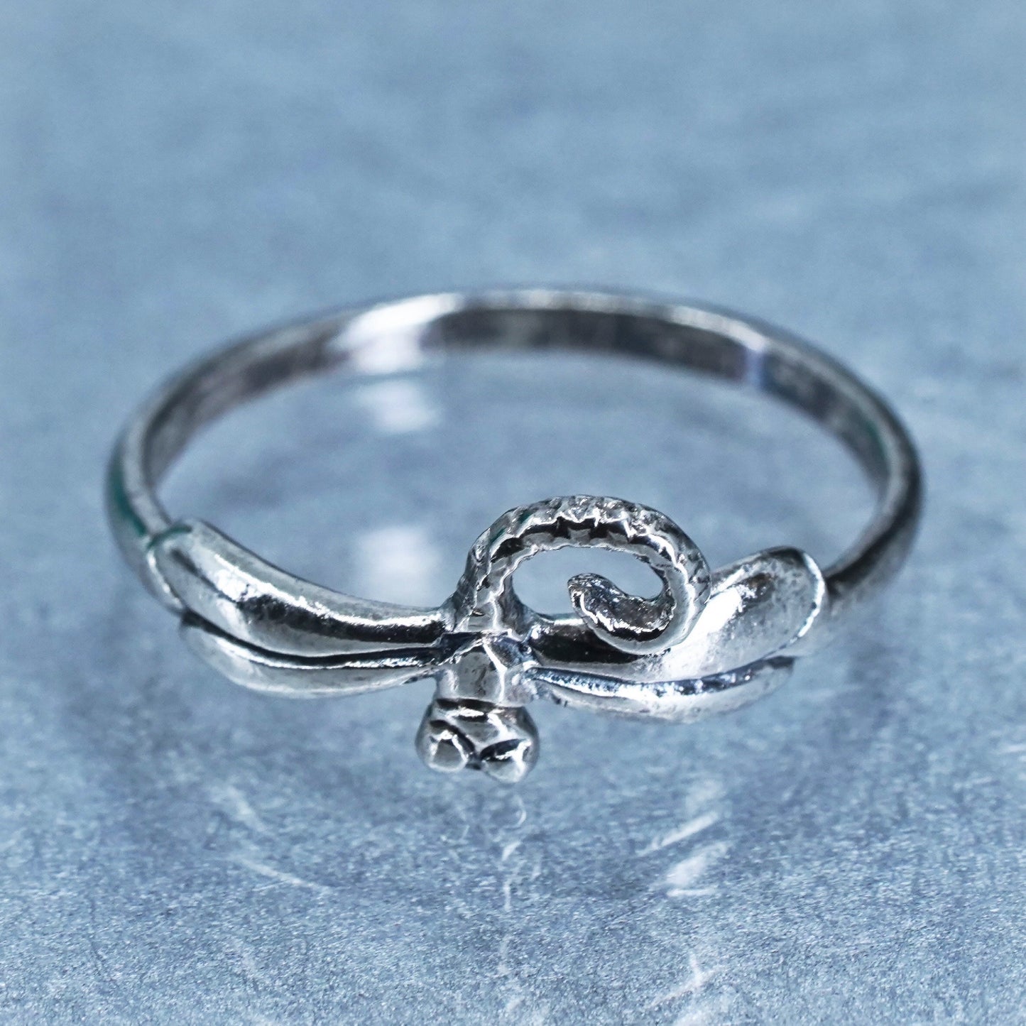 Size 7, vintage Sterling 925 silver handmade ring, dragonfly band