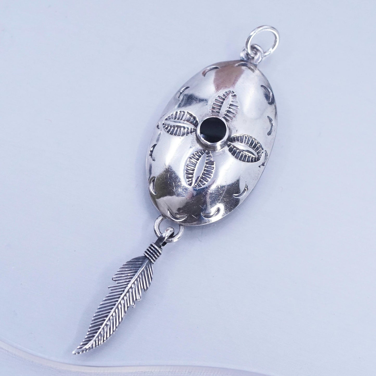 Native American southwestern sterling 925 silver onyx pendant feather dangle