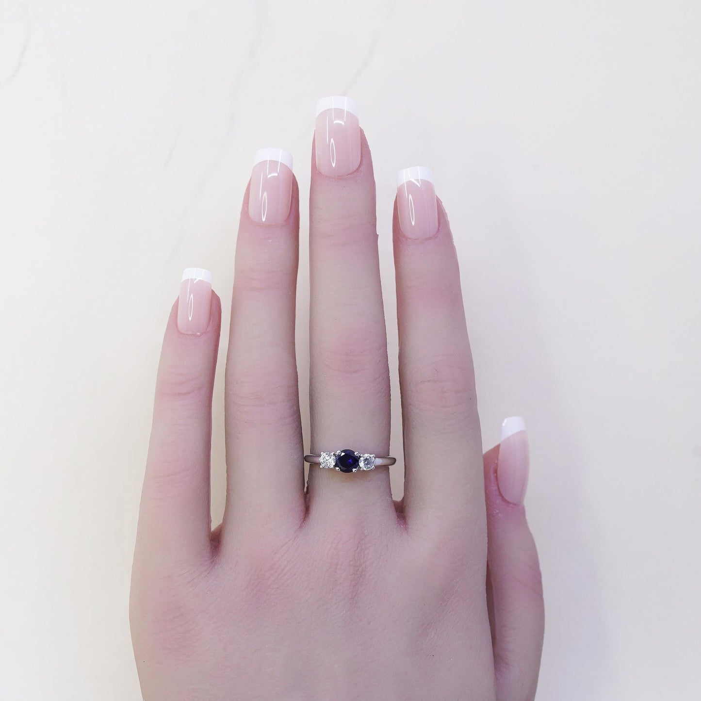 Size 7.25, Vintage Stauer Sterling Silver 925 stackable Band Ring sapphire cz