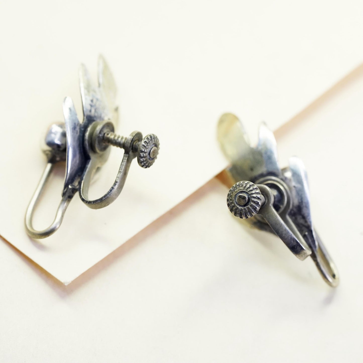 Vintage Taxco Mexican Sterling silver earrings, 925 screw back leaf earrings