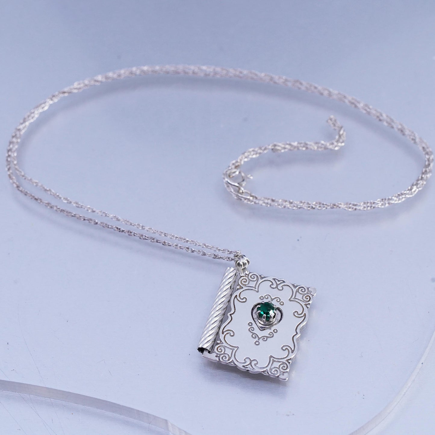 20" sterling 925 silver Singapore rope necklace emerald book pendant with love