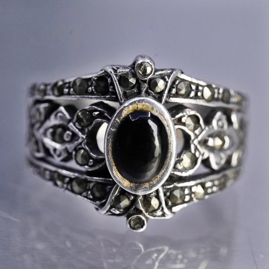 Size 6, vintage Sterling 925 silver handmade ring with oval onyx and marcasites