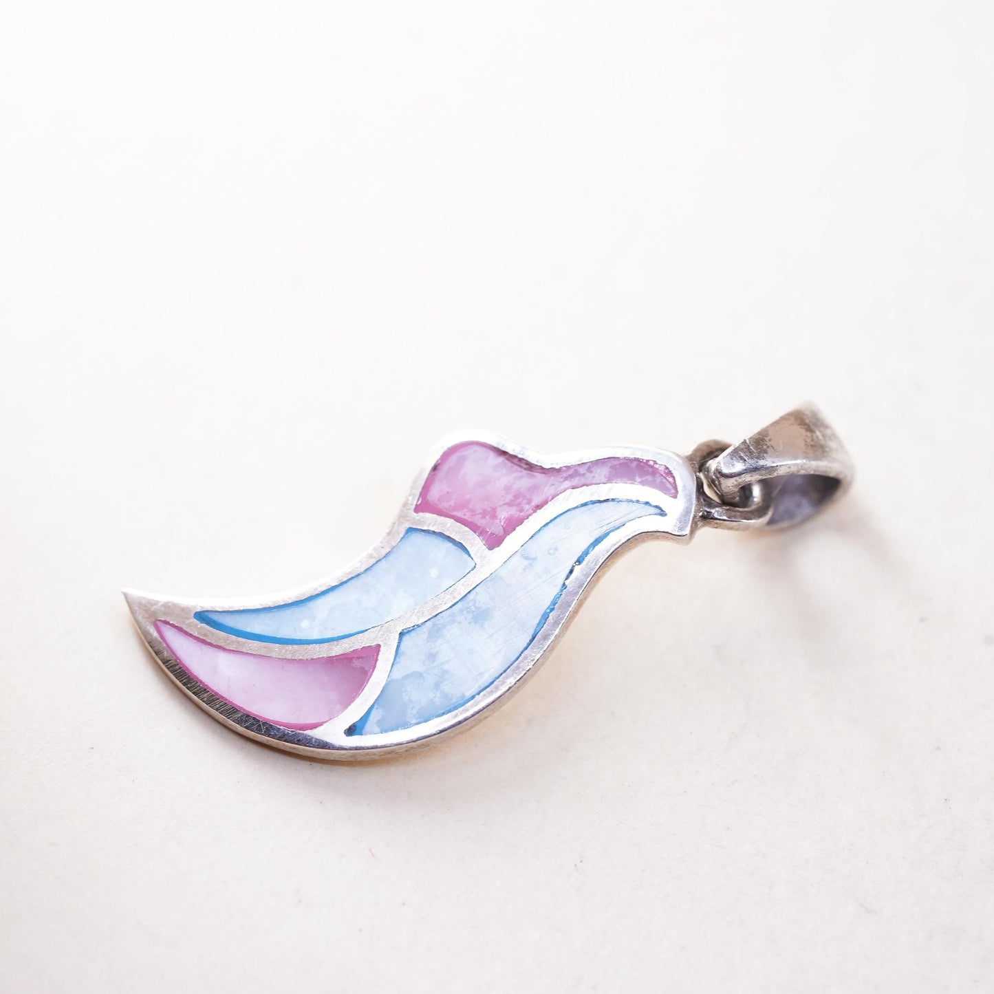 Vintage sterling silver handmade pendant, 925 leaf pendant with mother of pearl