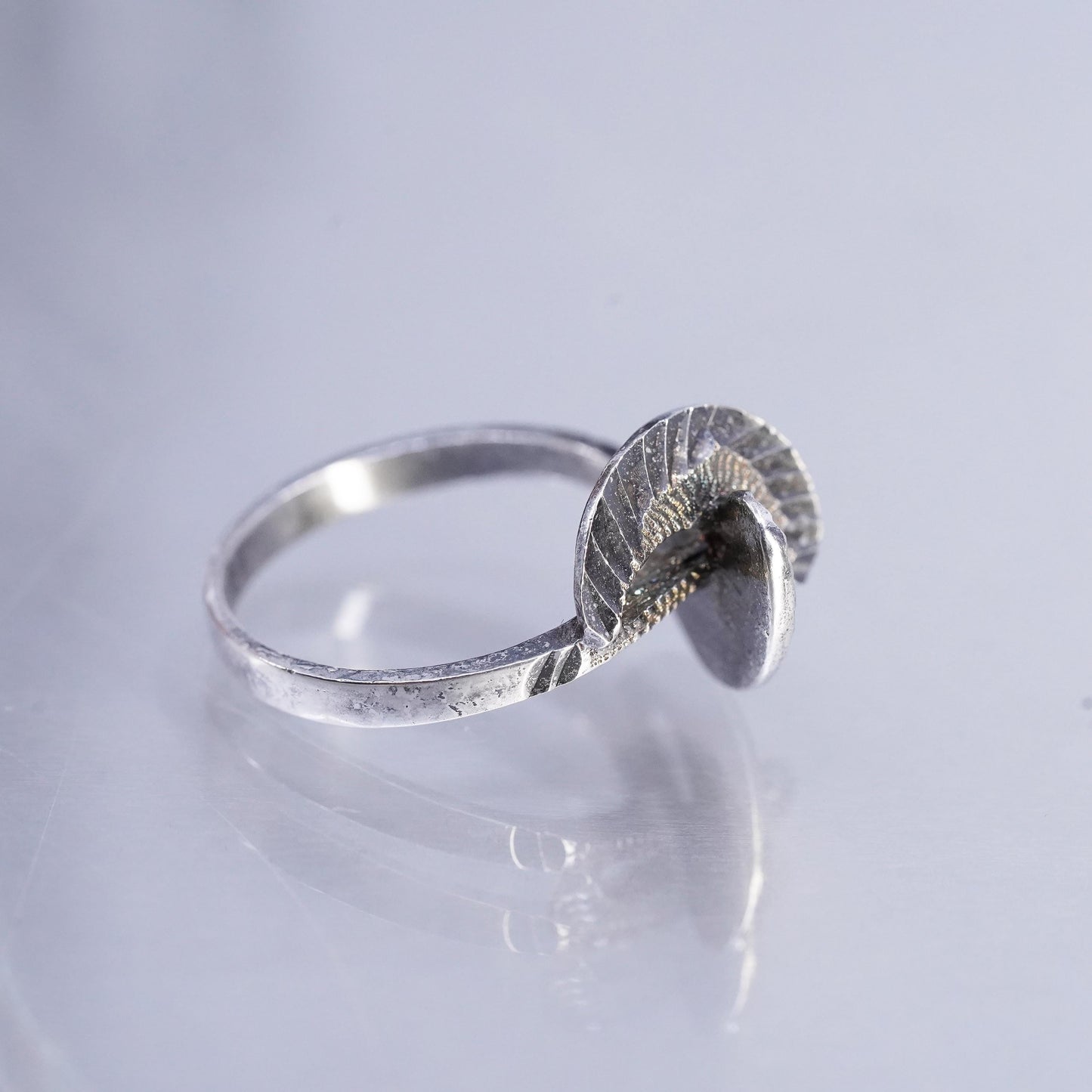Size 7, vintage Sterling 925 silver handmade textured wings ring