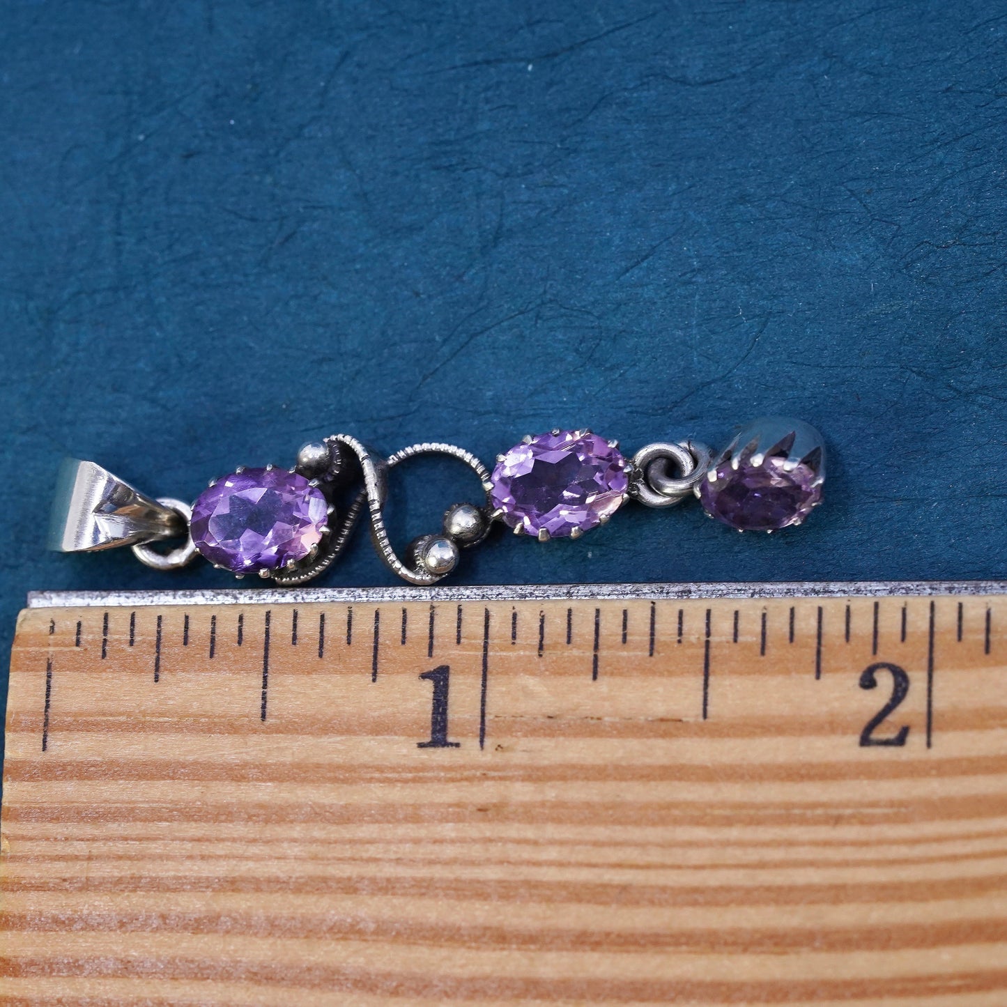 Vintage sterling 925 silver handmade pendant with amethyst