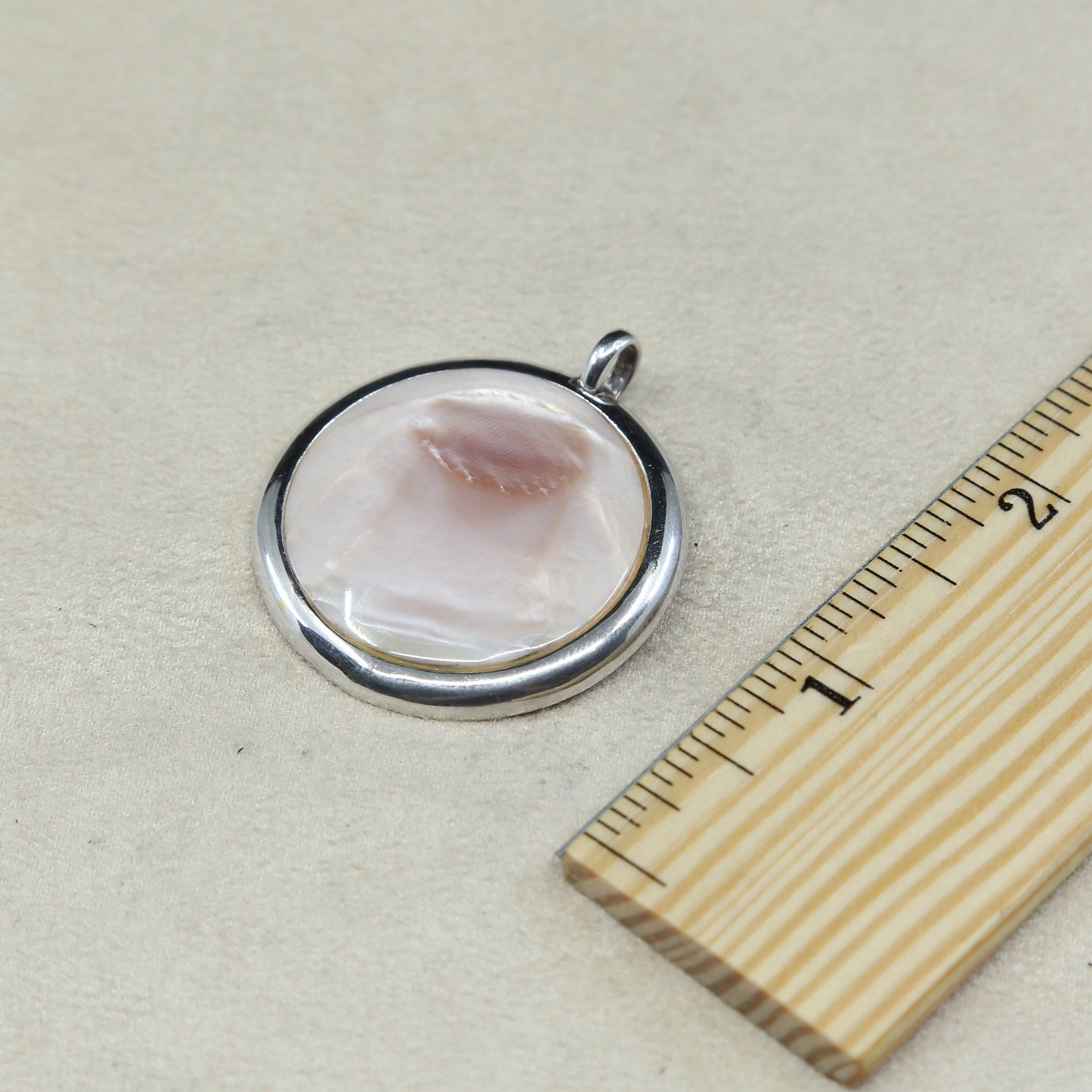 VTG sterling silver handmade pendant, 925 round pendant w/ pink mother of pearl