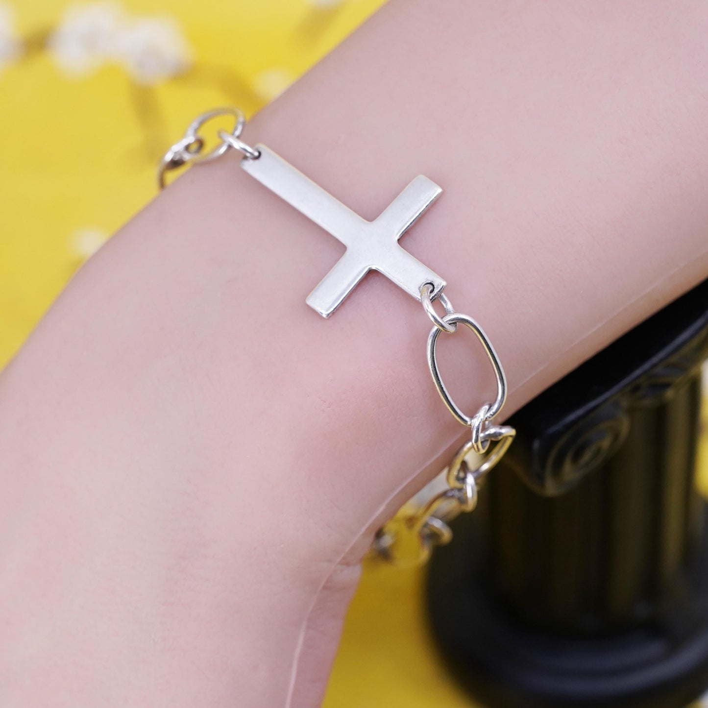 7”, vintage Sterling silver handmade curb bracelet, 925 oval chain cross charm
