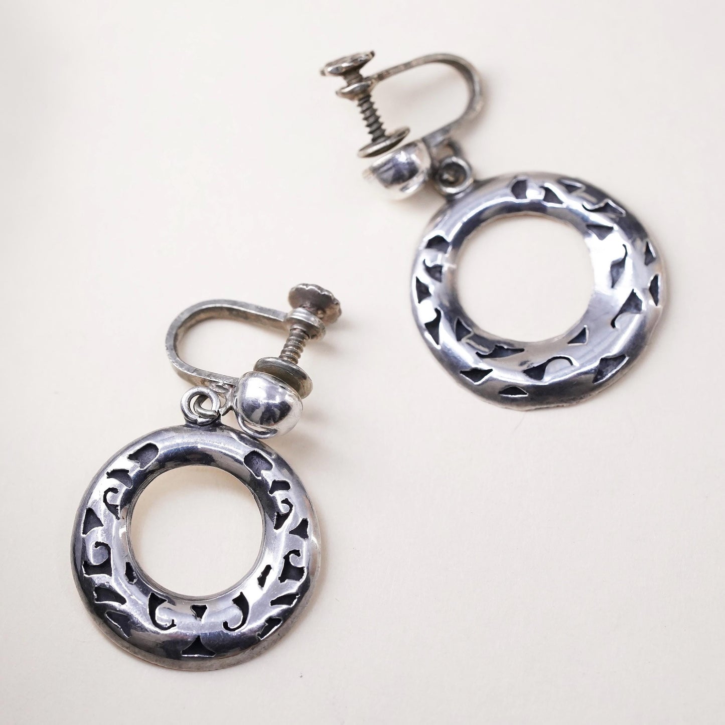 VTG Mexican Sterling silver handmade earrings, 925 screw back circle dangles