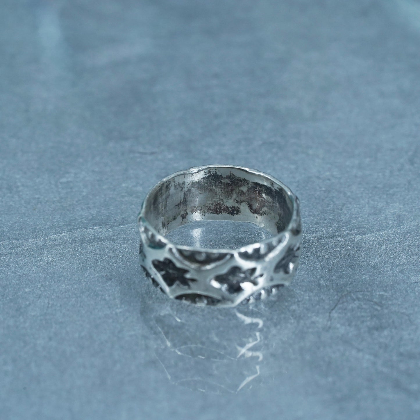 Size 5, vintage southwestern Sterling 925 silver handmade ring, textured band