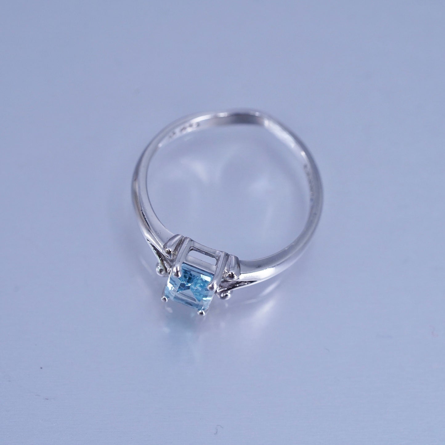 Size 8, vintage Sterling 925 silver handmade ring with blue topaz