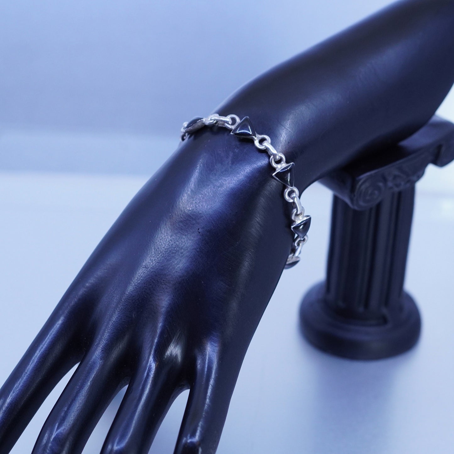 7”, mexico sterling 925 silver handmade bracelet with triangular black onyx