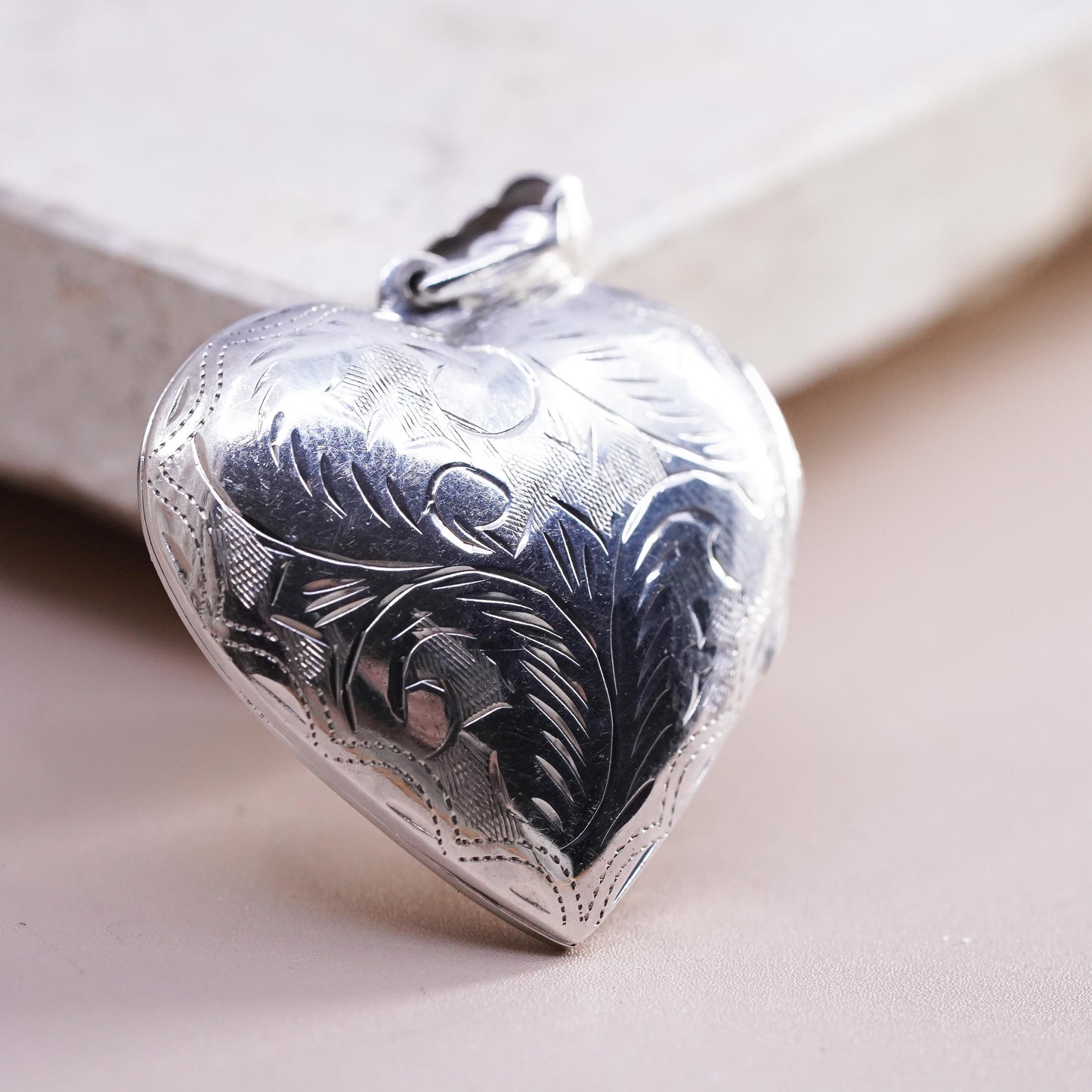 1.25” Vintage Sterling silver pendant, floral textured 925 heart photo locket