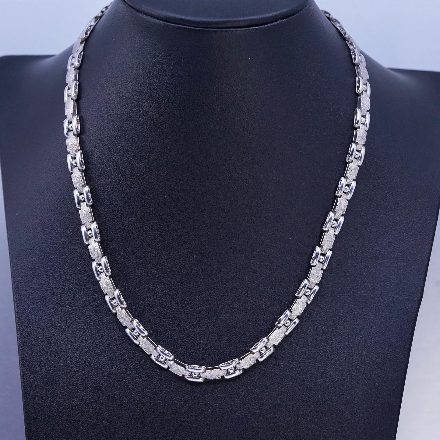 17" 6mm, vintage Italian Sterling 925 silver tennis necklace