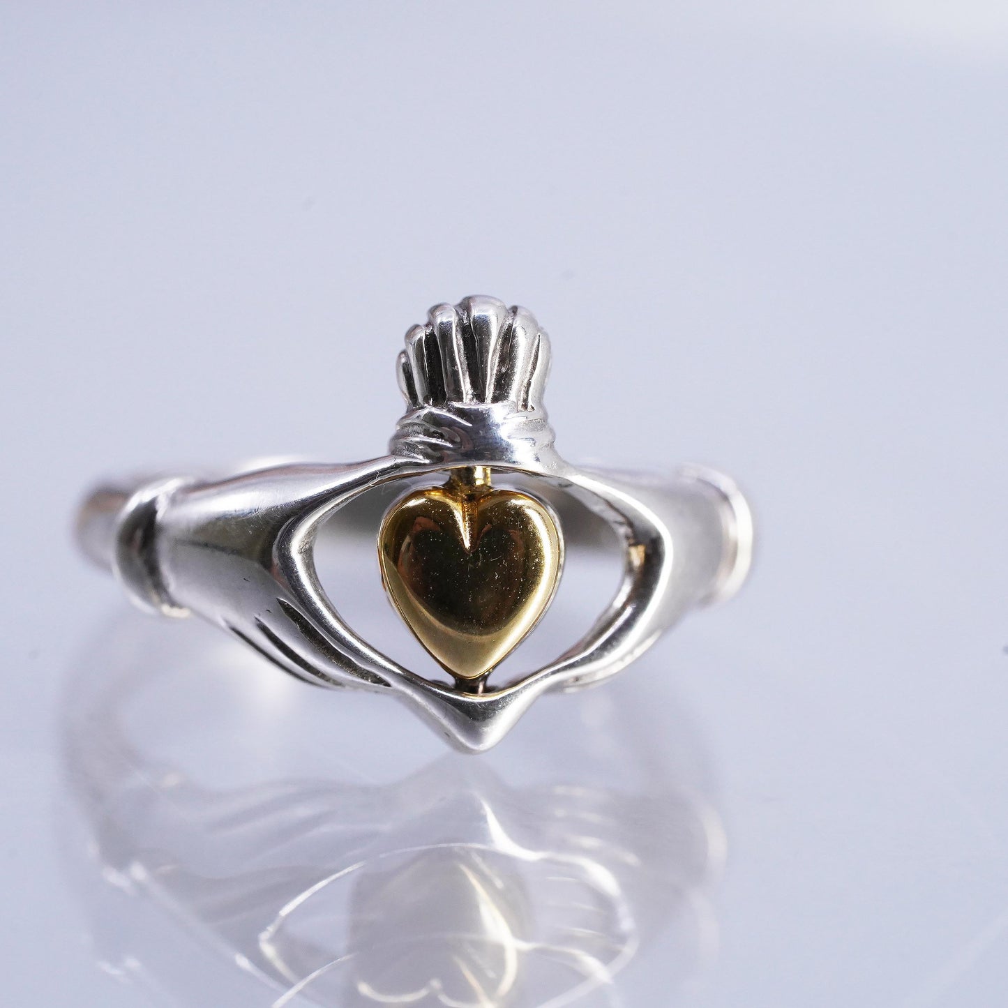 Size 6, Claddagh Sterling 925 silver spinner ring emerald 14K yellow gold heart