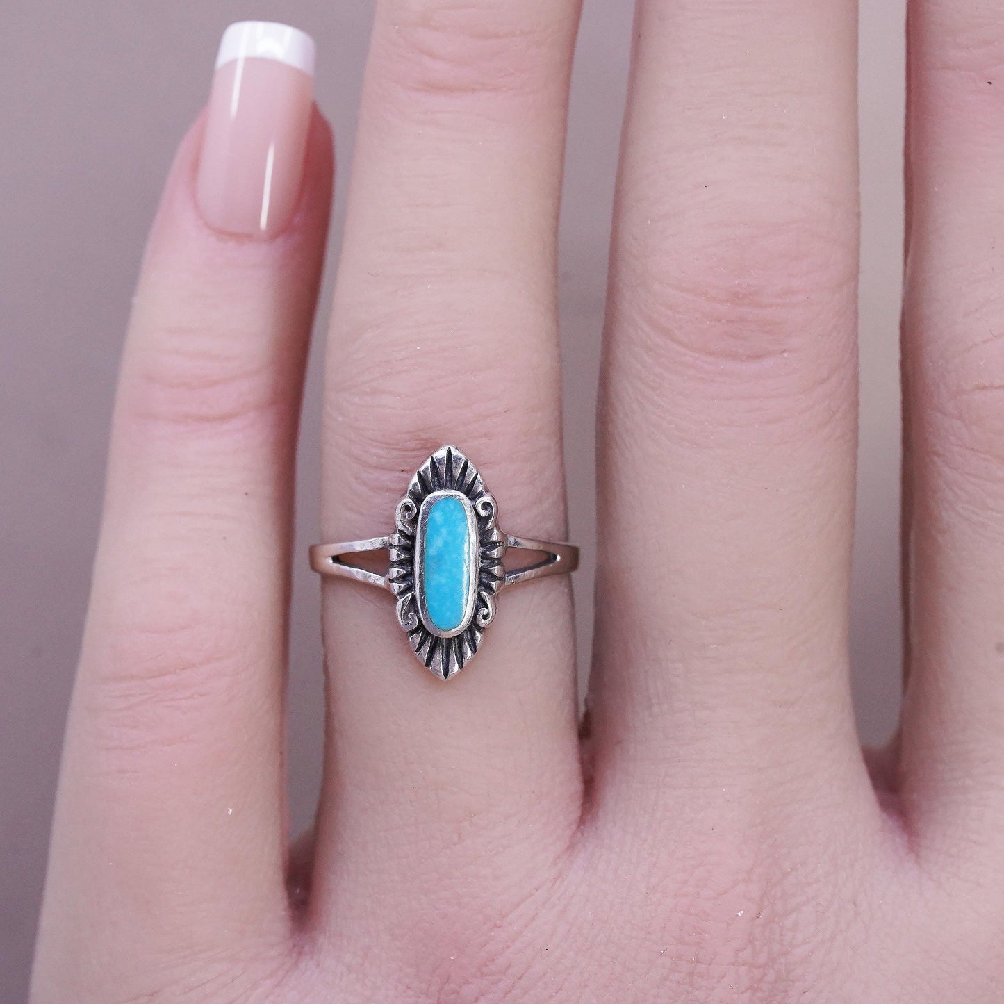 Size adjustable, vintage Sterling 925 silver handmade ring with turquoise