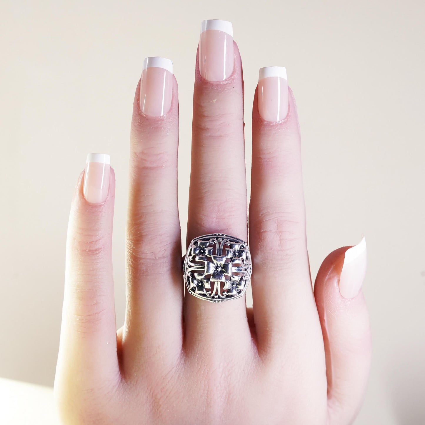 Size 6.25, vintage Sterling silver handmade ring, 925 filigree flower band