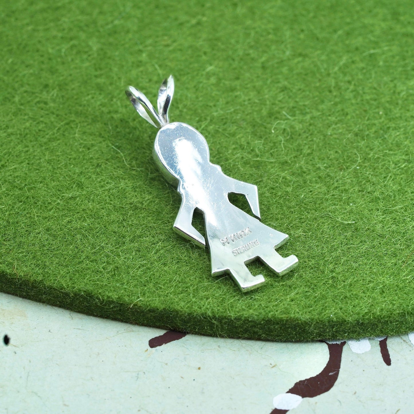 Native American Navajo Michael Kirk Sterling Silver 925 pendant with oval onyx