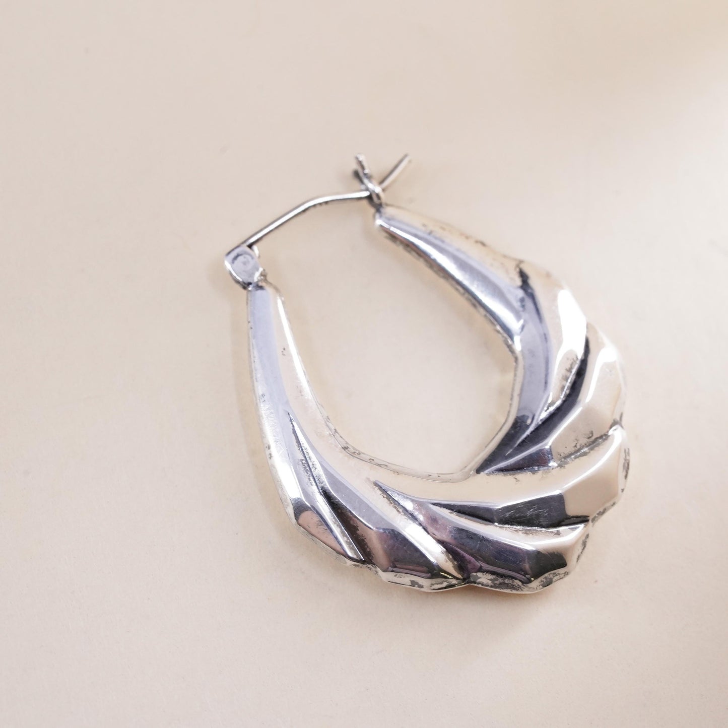 1", Vintage sterling silver loop single earring, fashion ribbed primitive hoop