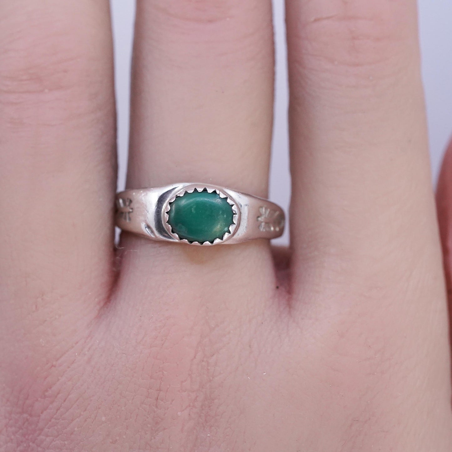 Size 8.25, Native American Edison & Laurenda Sterling 925 silver ring turquoise