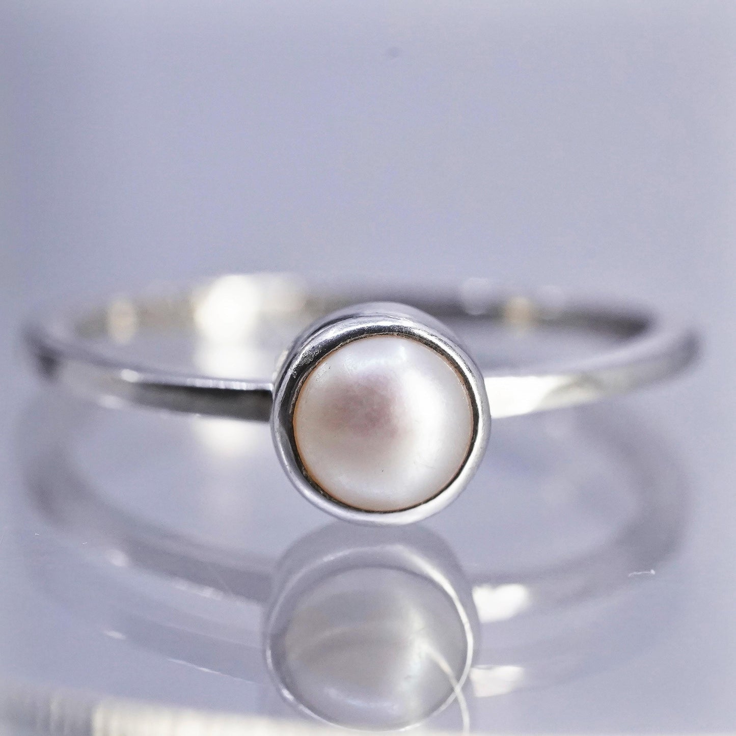 Size 8, vintage Sterling 925 silver handmade stackable ring with pearl
