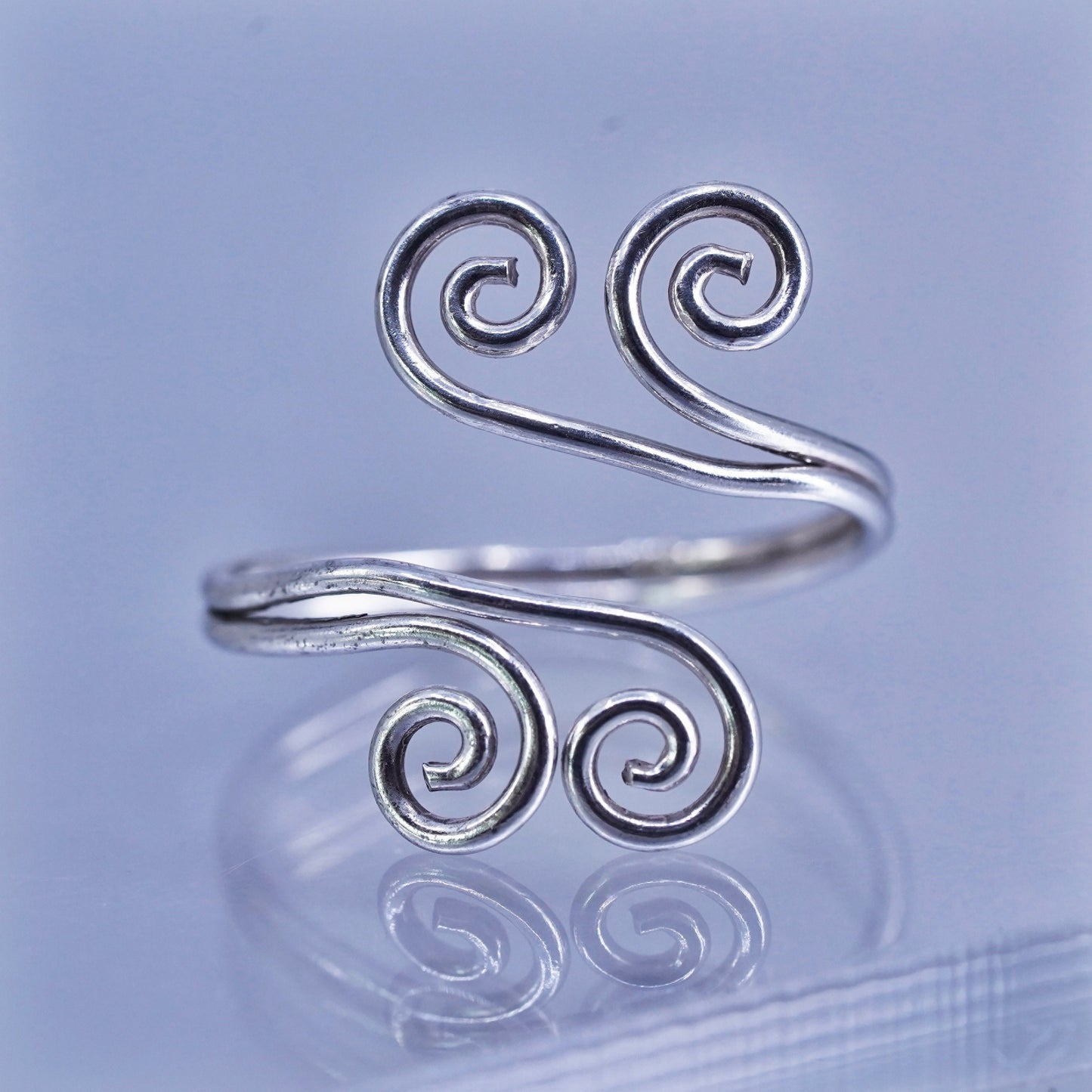 SZ adjustable, vintage southwestern Sterling 925 silver ring, wrap swirly band