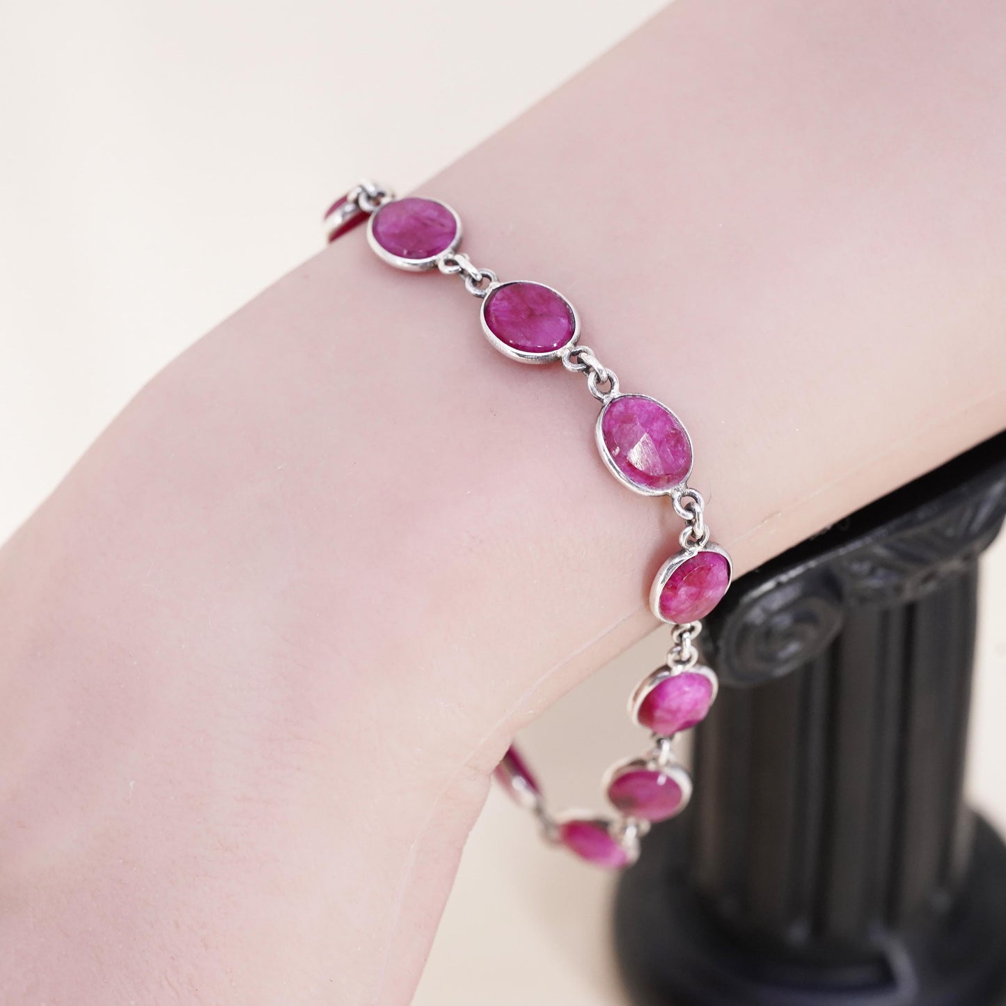 8", Vintage Sterling silver handmade bracelet, 925 chain with Indian ruby beads