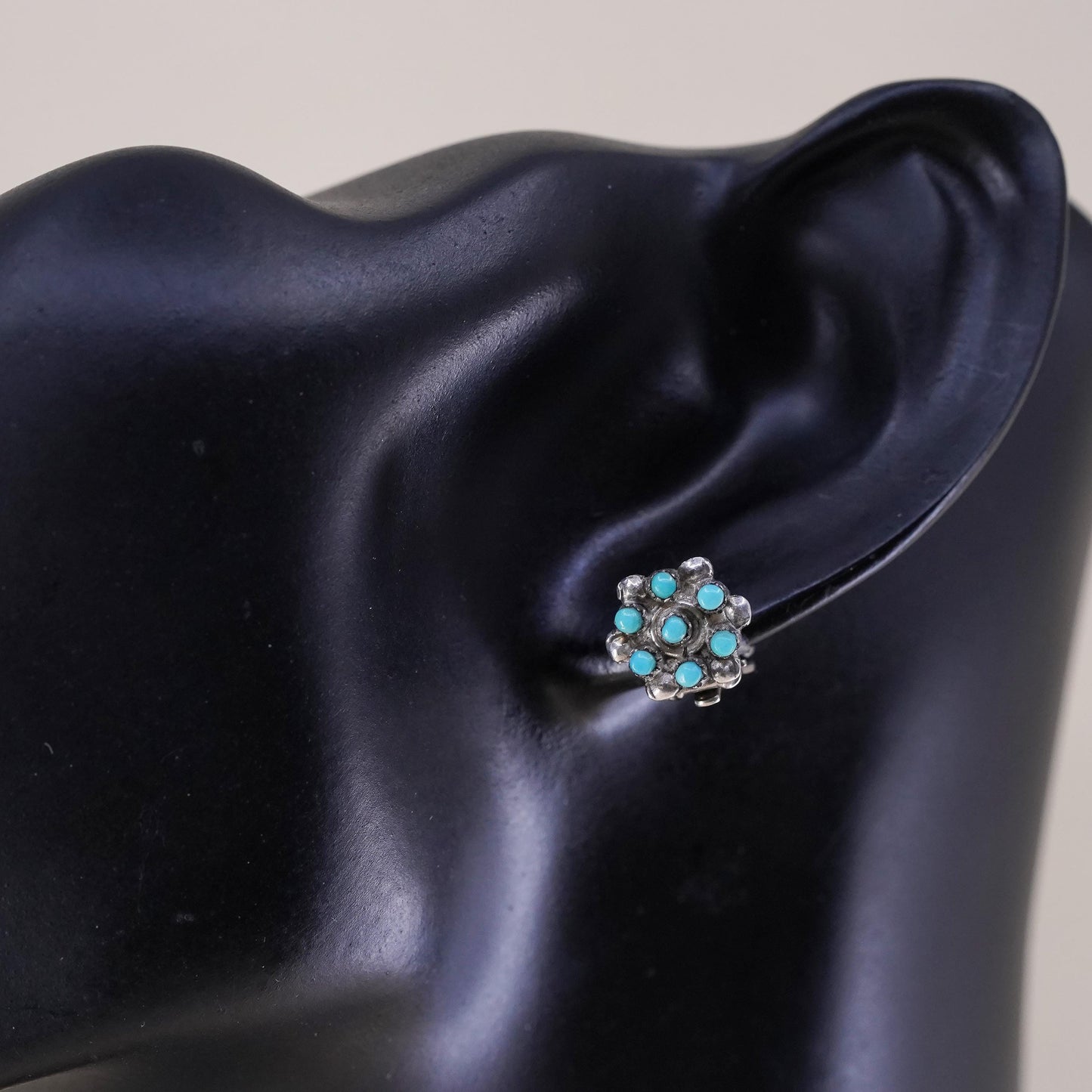 Native American 925 Sterling earrings, 925 flower clip on earrings turquoise