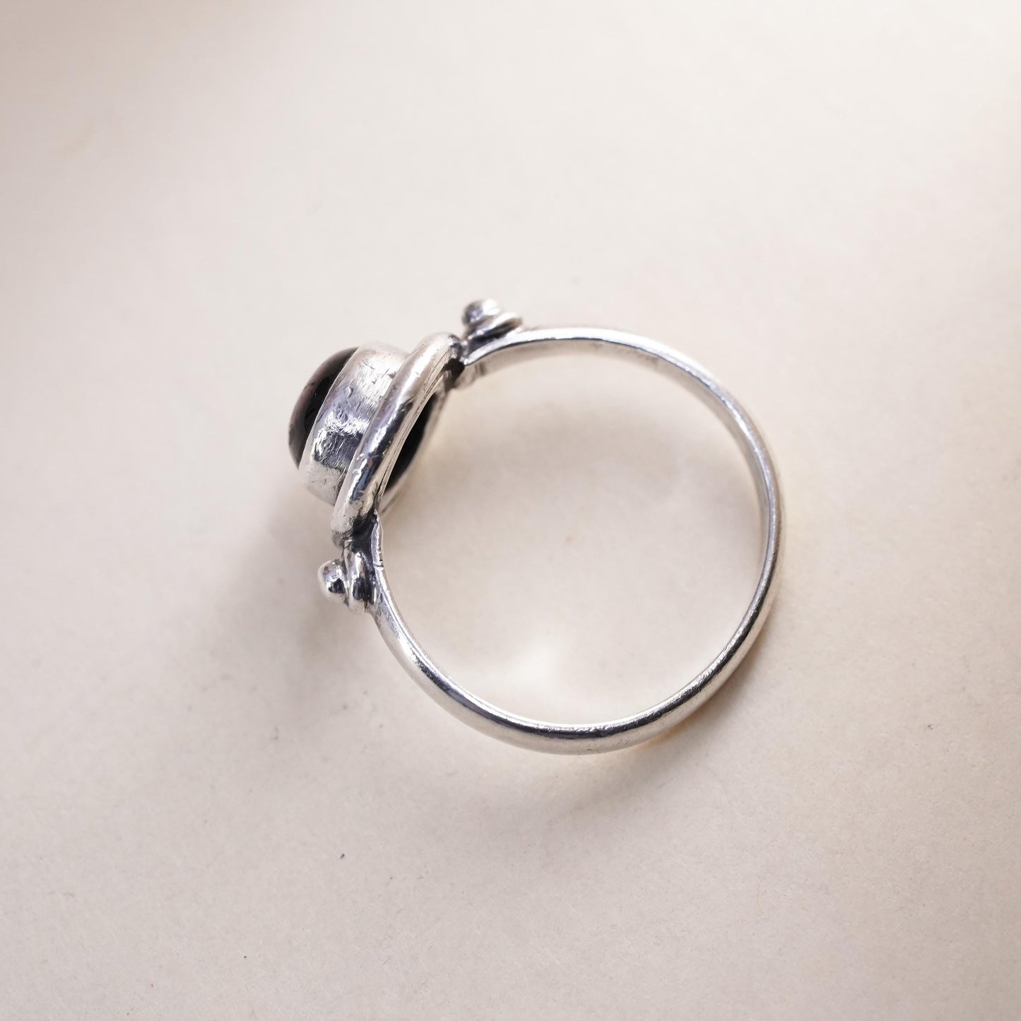 Size 3, Vintage sterling 925 silver handmade ring with amethyst, modernist