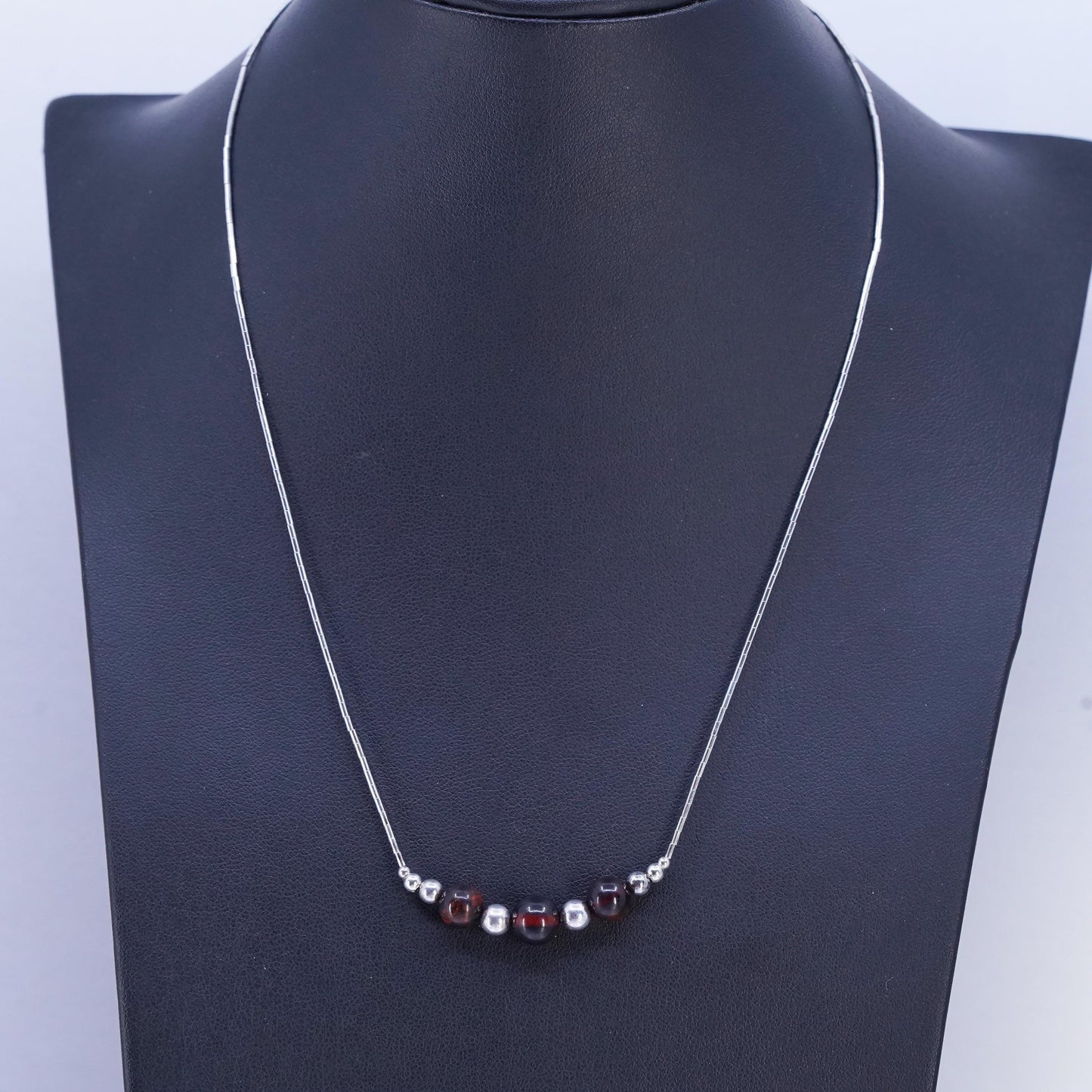 18", vintage southwestern Sterling liquid Silver 925 necklace with amber