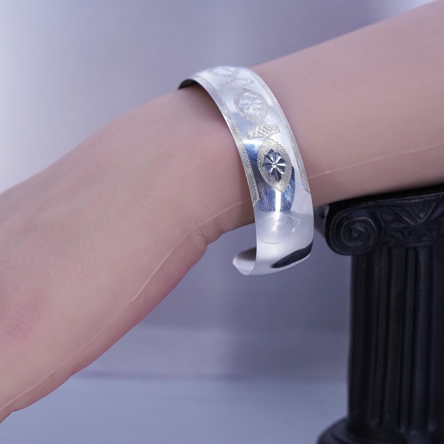 6.5”, Indian Siam sterling silver bracelet, 925 disc engraved goddess cuff