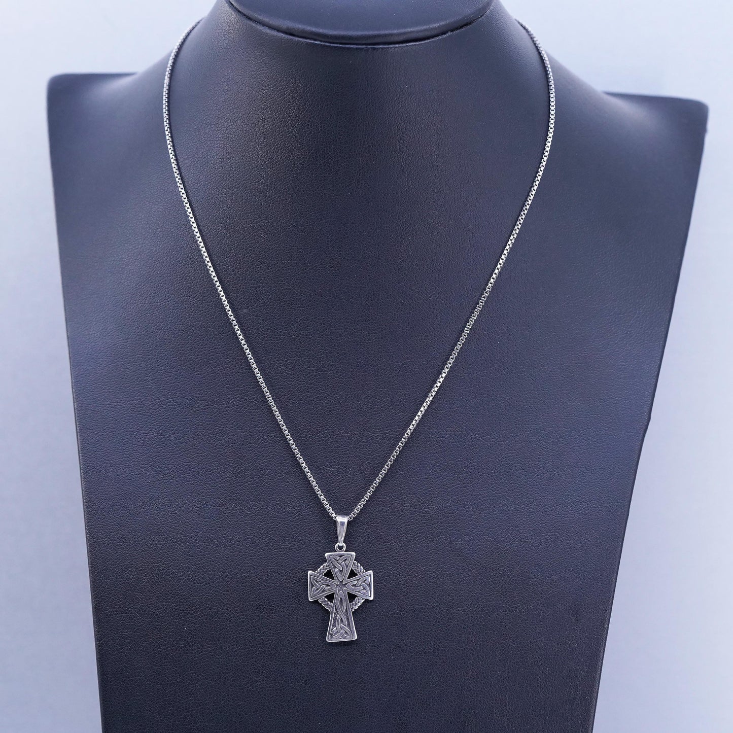 16”, vintage Sterling 925 silver box necklace Irish Celtic knot cross pendant