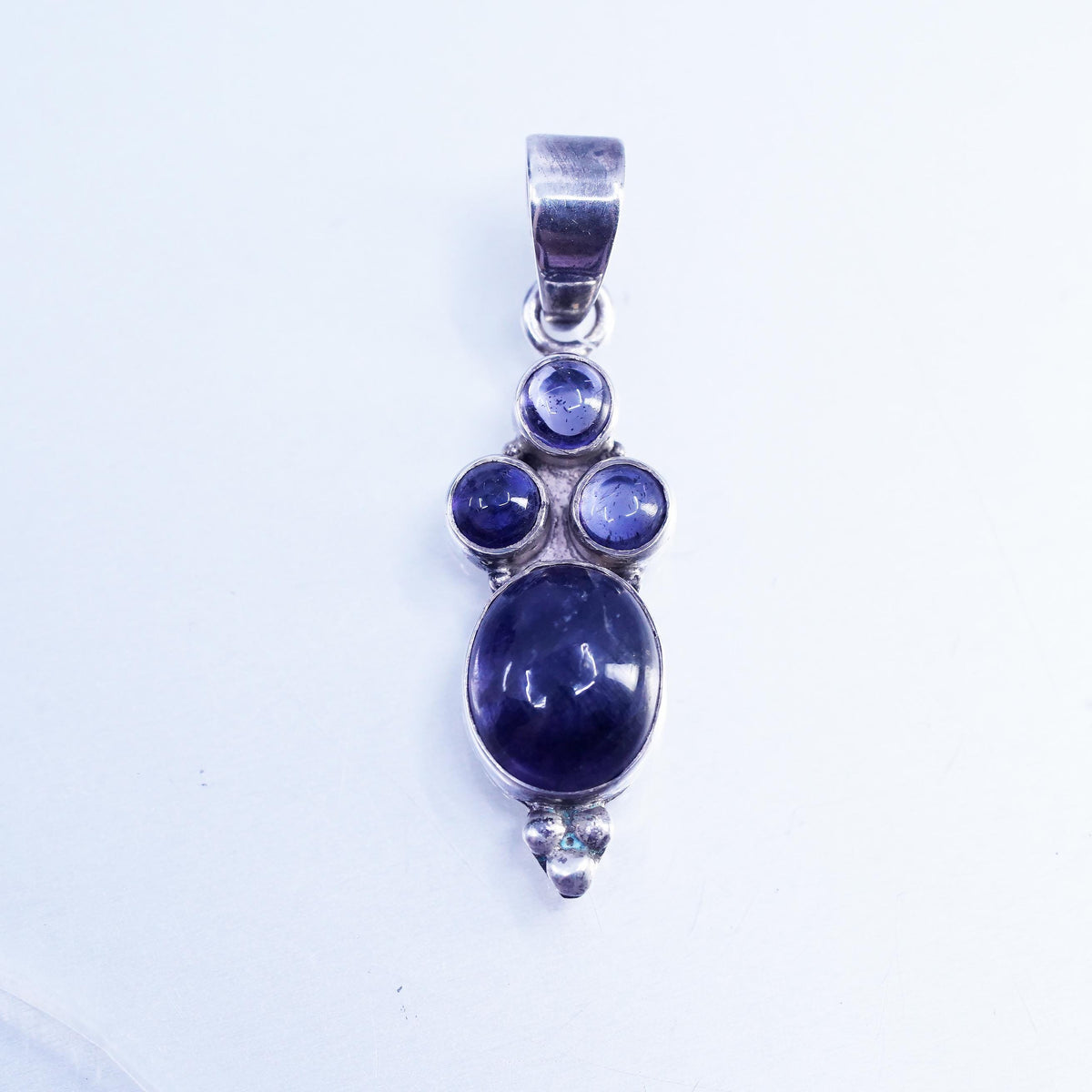Vintage sterling 925 silver handmade oval pendant with amethyst