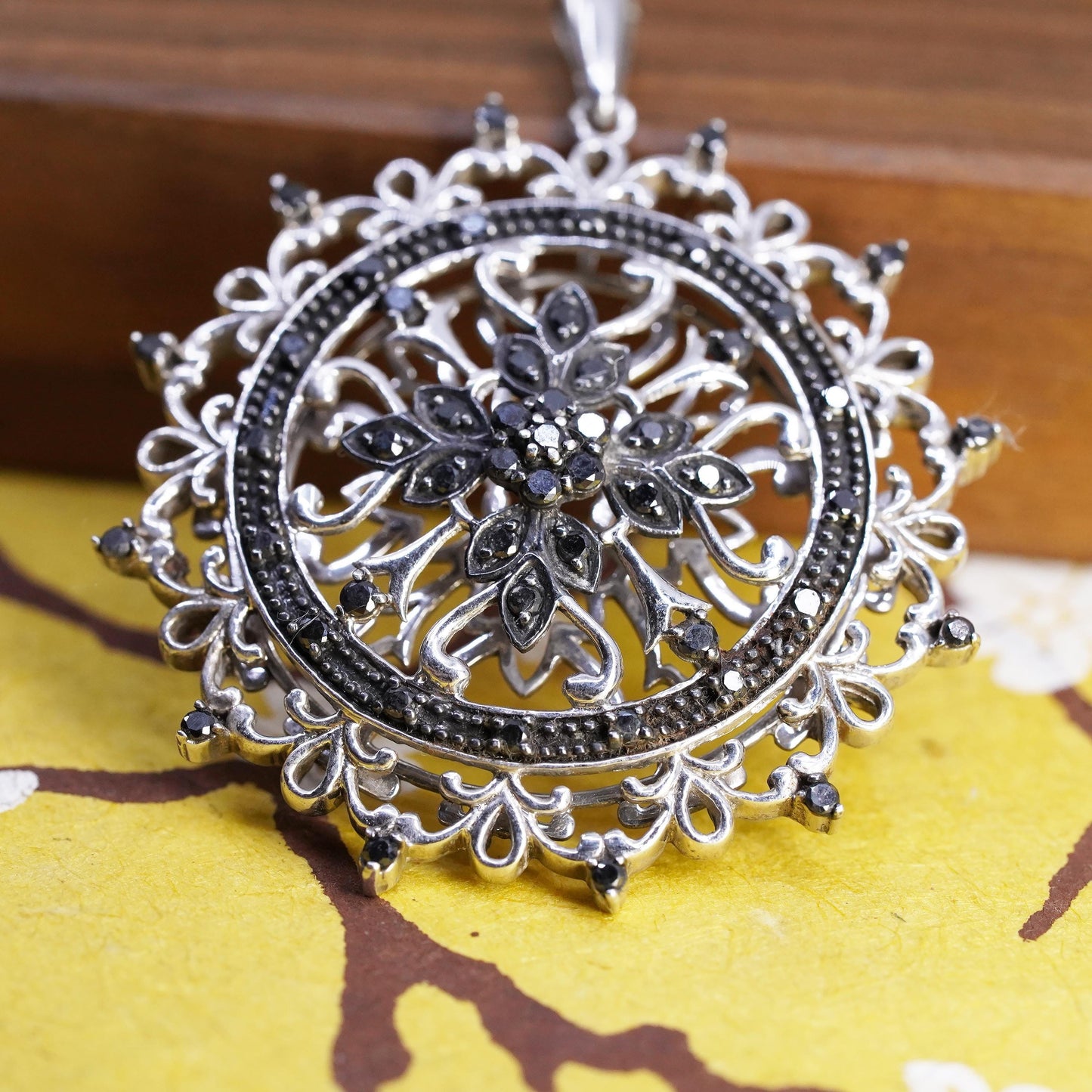 Vintage Sterling 925 silver pendant, filigree cluster black diamond pendant