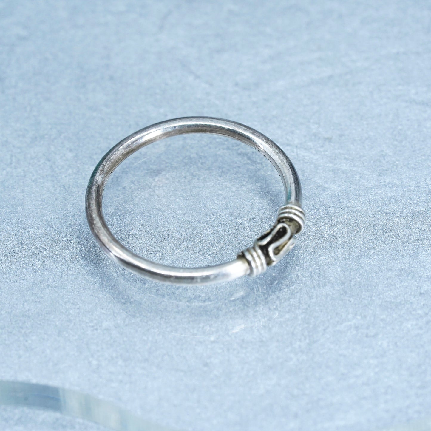Size 9, vintage southwestern Sterling 925 silver ring, stackable cable band